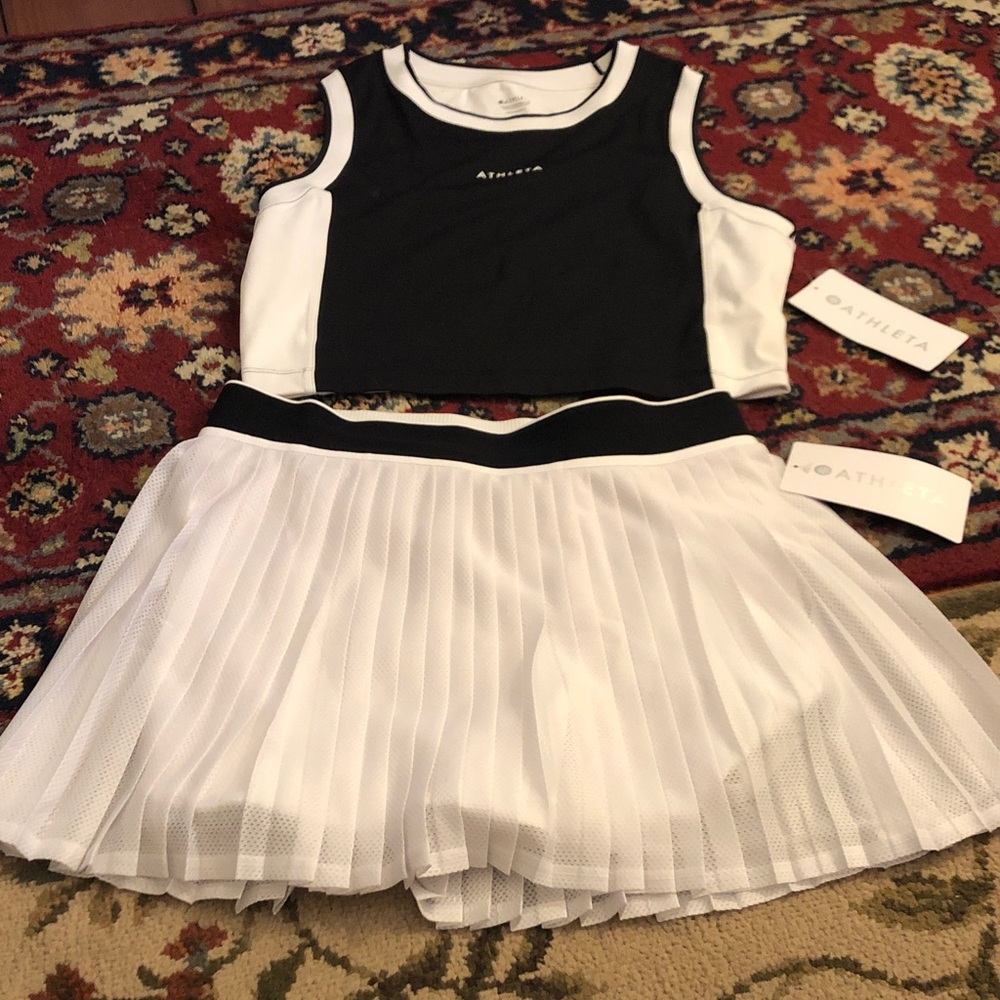 Athleta Black & White pinnacle skort and crop top Athletic Two-Piece Skirt Set